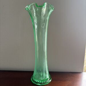 Vintage Uranium Glass Stretch Base 1930s Granny Retro MCM Collectible 10.5”